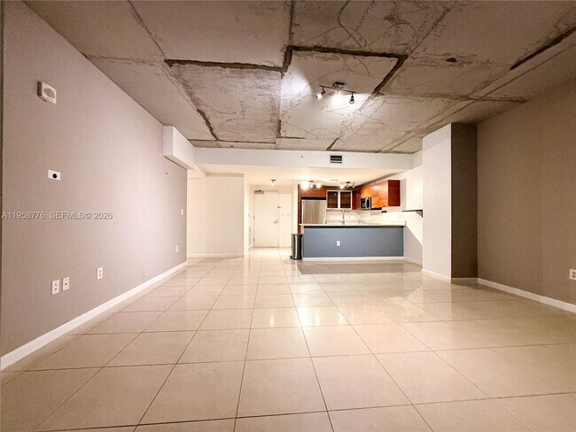 Building Photo - 3250 NE 1st Ave