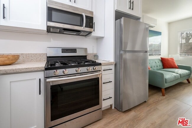 Building Photo - 4727 W 18th St