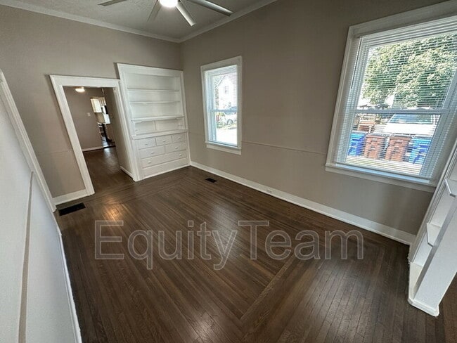 Building Photo - 625 Symmes Ave