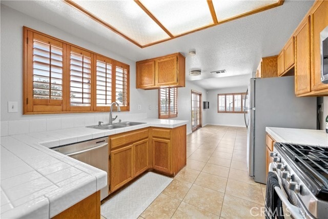 Building Photo - 10703 Valley Dr