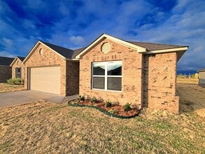 Building Photo - 1408 Chuck Wagon Dr