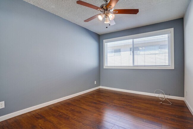 Building Photo - 6117 11th Ave