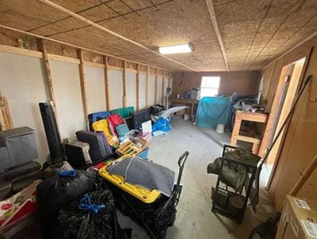 Building Photo - Spacious 3 Bed, 2 Bath Home with Workshop ...