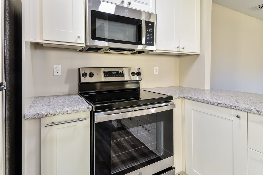 Building Photo - 8115 Maple Meadow Dr