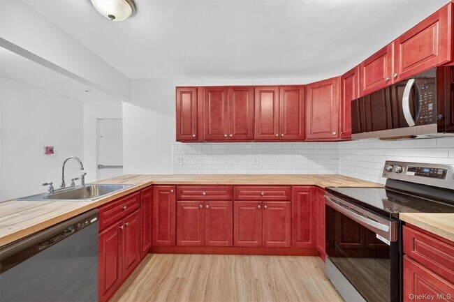 Building Photo - 34 Market St