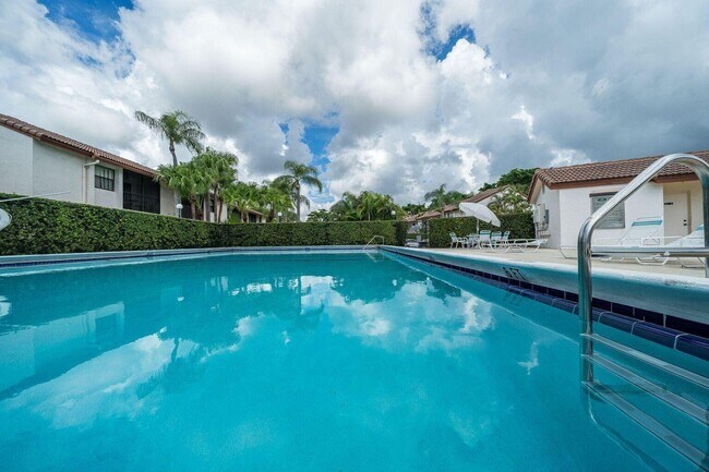 Building Photo - 22017 Palms Way