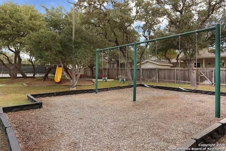 Building Photo - 5739 cedar