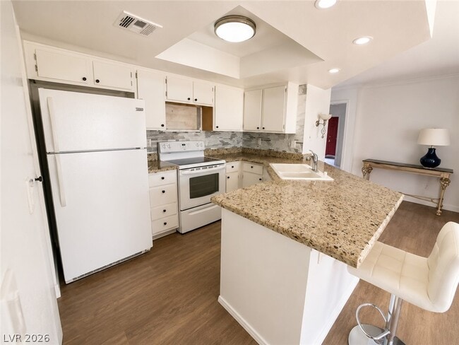 Building Photo - 8600 W Charleston Blvd