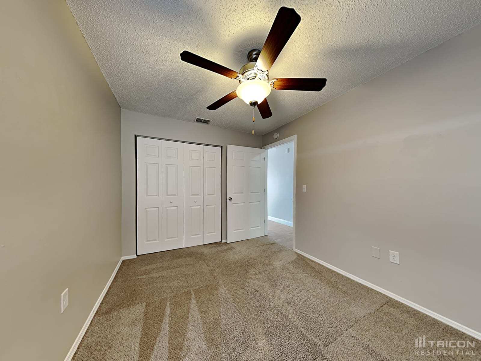Building Photo - 10919 Livingston Dr