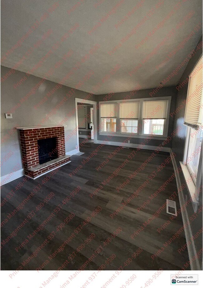 Building Photo - Great 3 bed 1 bath with large space recently updated near Cleveland Park