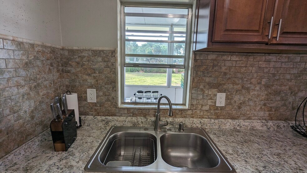 Building Photo - 6100 12th St S