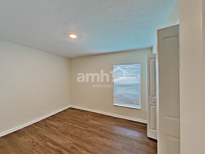 Building Photo - 4341 Seven Canyons Dr