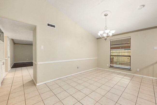 Building Photo - 4838 Gretna Green Dr