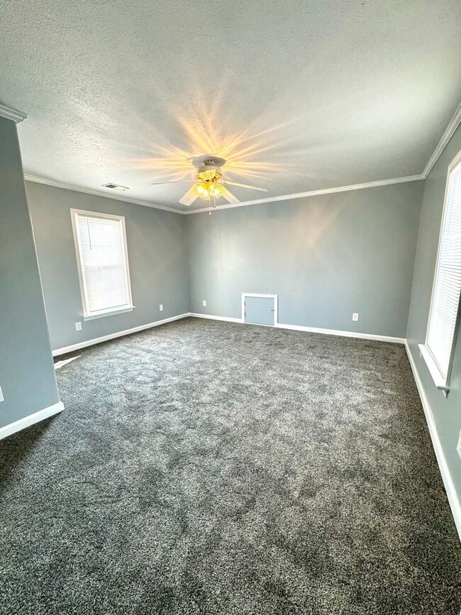 Building Photo - Single Family Home for Rent in New Market