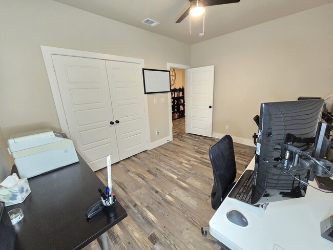 Building Photo - 2716 Brigham Ln