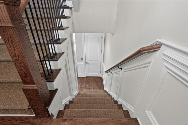 Building Photo - 3475 Roxboro Rd NE