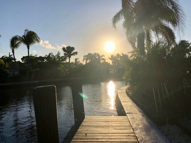 Building Photo - 2164 NE 27th Dr