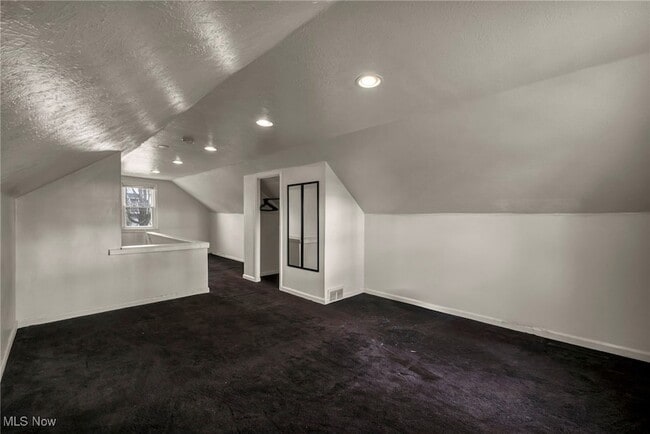 Building Photo - 10213 Dove Ave