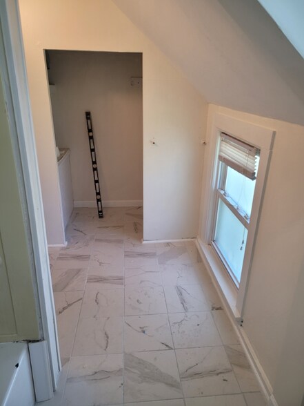 Building Photo - 412 Virginia Ave