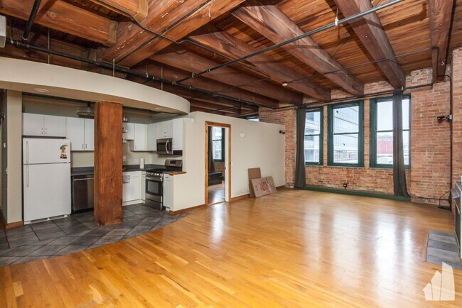 Primary Photo - 732 S Financial Pl