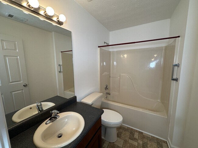 Building Photo - 600 Indian Trail