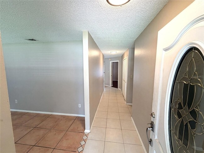 Building Photo - 309 Buttonwood Dr