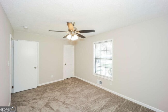 Building Photo - 6832 Cedar Dr
