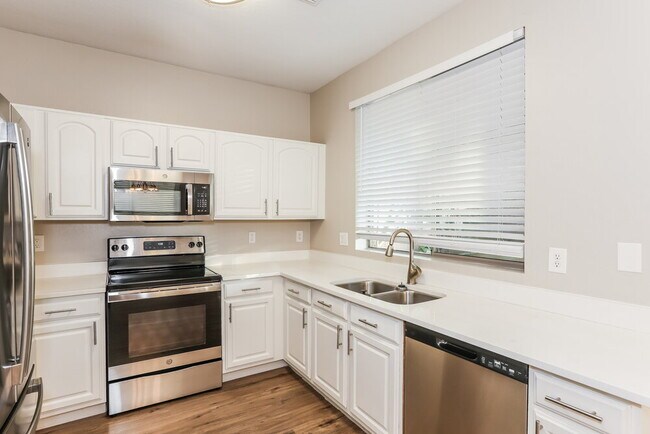 Building Photo - 3139 W Pollack St