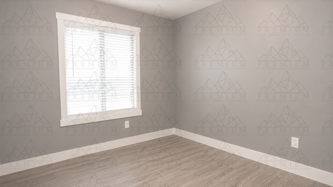 Building Photo - Renovated 3 bed 2 bath coming soon!
