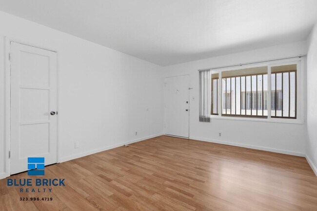Building Photo - 5642 Laurel Canyon Blvd