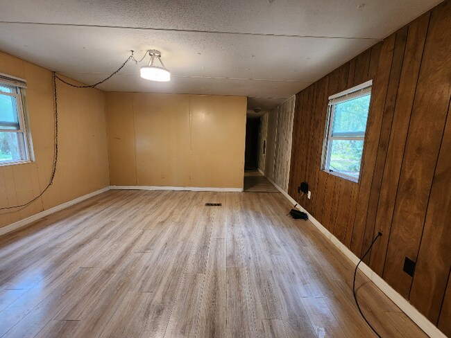 Building Photo - 10378 Camp Mack Rd