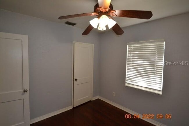 Building Photo - 2801 Sanders Dr