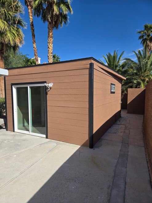 Building Photo - 730 Helmhill Ave