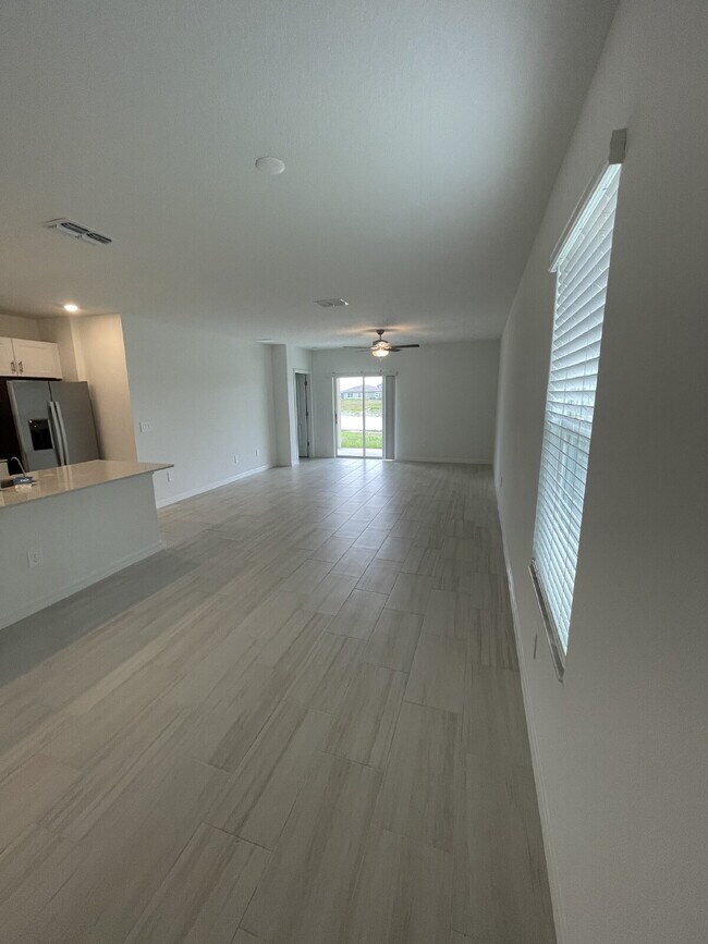 Building Photo - 11592 Radiant Shr Lp