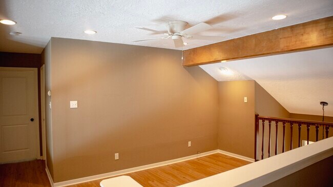 Building Photo - 9 Huntsmans Horn Cir