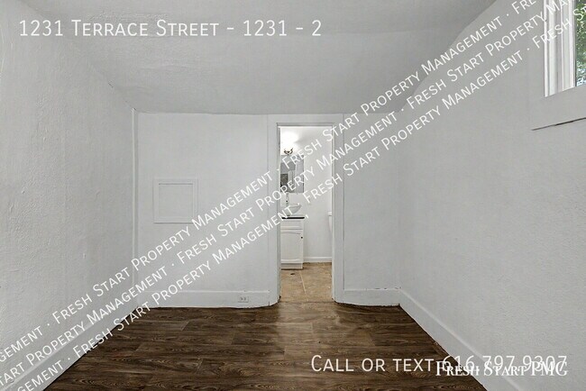 Building Photo - 1231 Terrace St