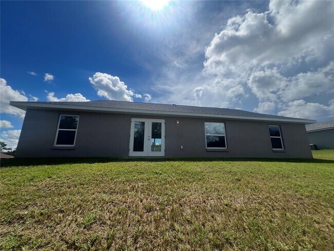 Building Photo - 4381 SW 159th St Rd
