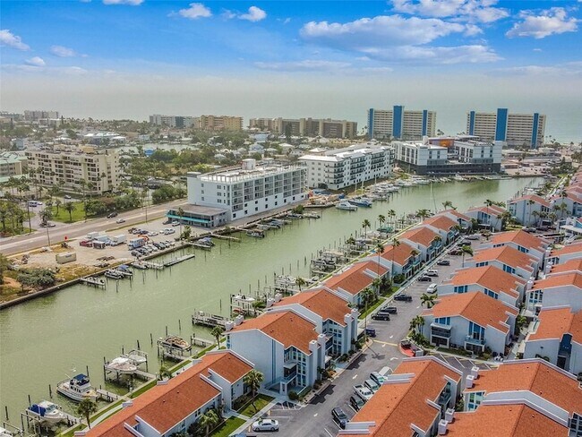 Building Photo - 315 Medallion Blvd