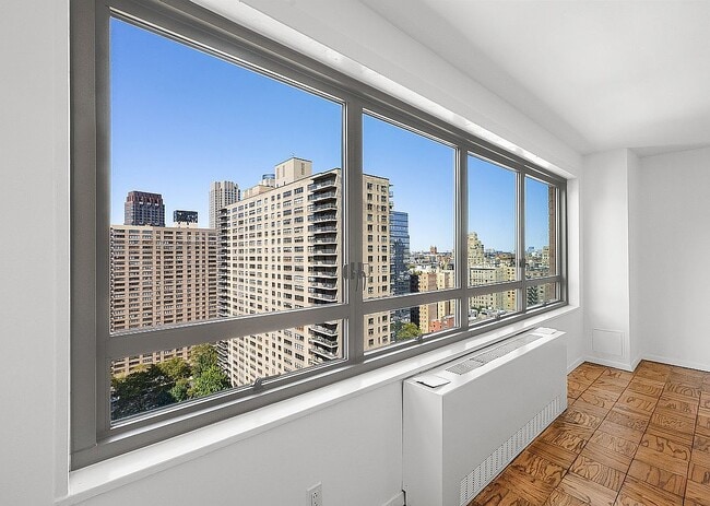 Building Photo - 170 West End Ave