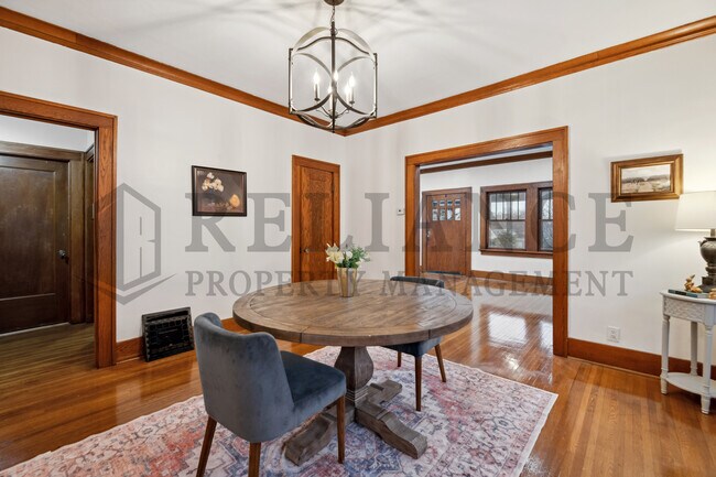 Building Photo - 236 N Holyoke St