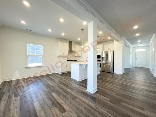 Building Photo - 709 Hardin Hill Lane