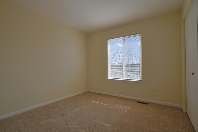 Building Photo - 14252 S Hemingway Cir