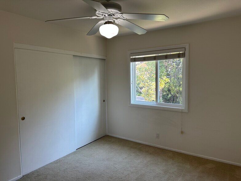 Building Photo - 20158 Barnard Ave