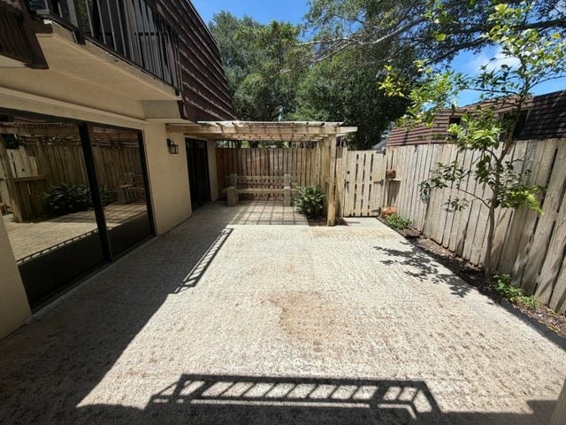 Building Photo - 2407 24th Ln