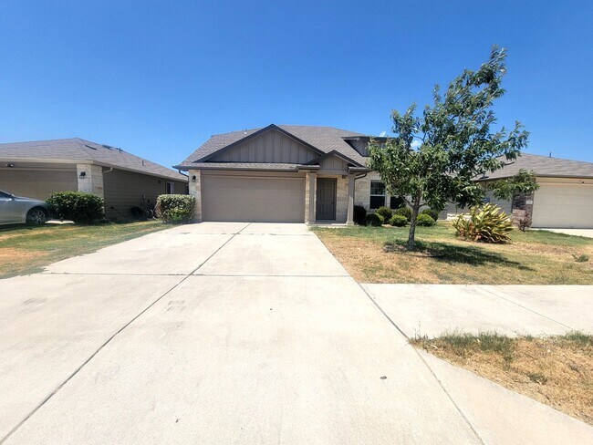 Building Photo - Beautiful 3 Bedroom, 2.5 Bath Home with Attached Garage & Tall Ceilings
