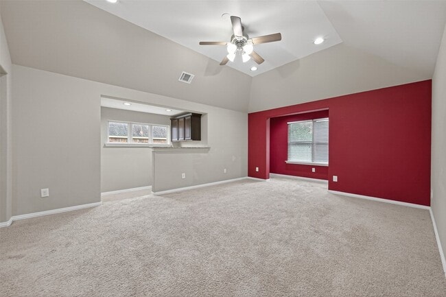 Building Photo - 16811 Kilgarth Dr