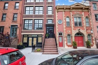 Building Photo - 16 Bright St