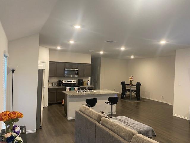 Building Photo - 3061 Stratford Wy