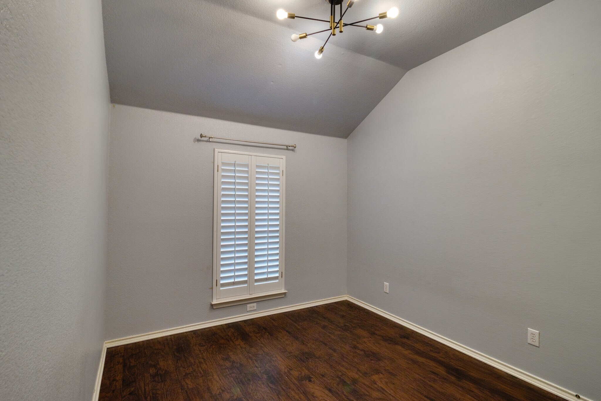 Building Photo - 8755 Sunset Trace Dr