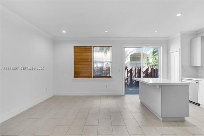 Building Photo - 5505 NW 112th Path